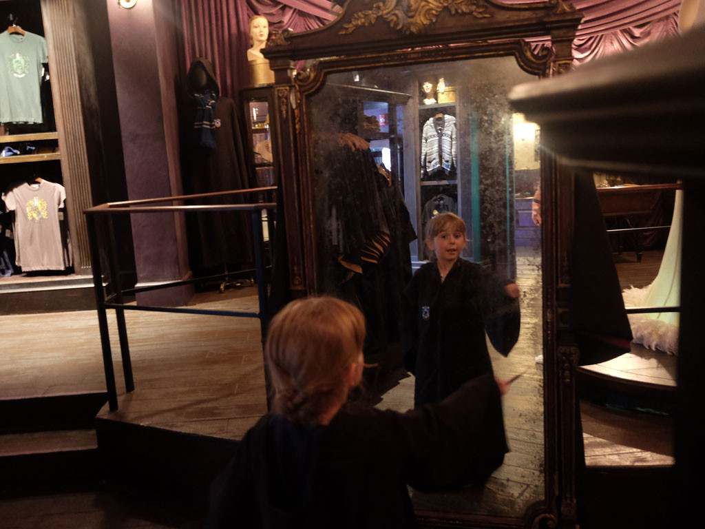 Wizarding World Of Harry Potter - 25 Tips, Tricks And Secrets To Look ...