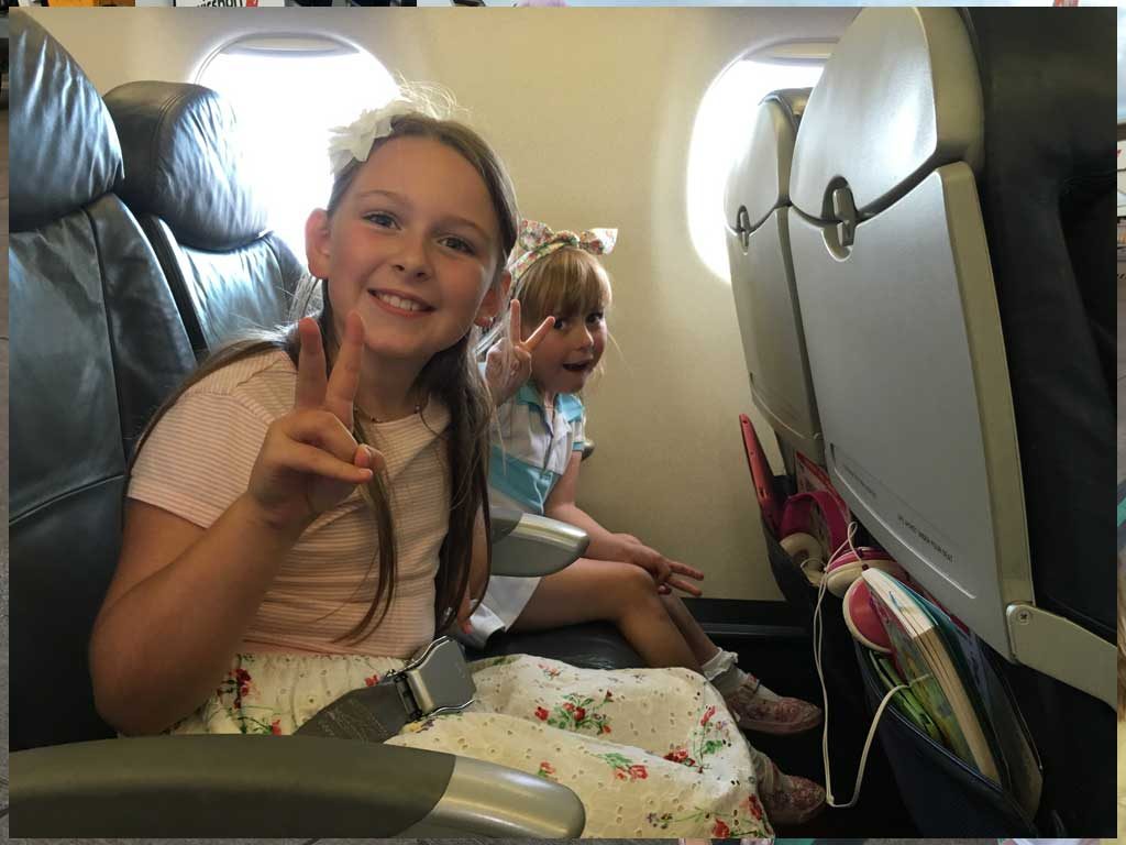 How to make flying with kids stress free - my top 10 tips – You need to ...